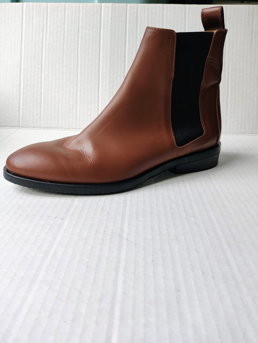 Everlane The Modern Chelsea Pull-on Leather Boots In Cognac Sz8